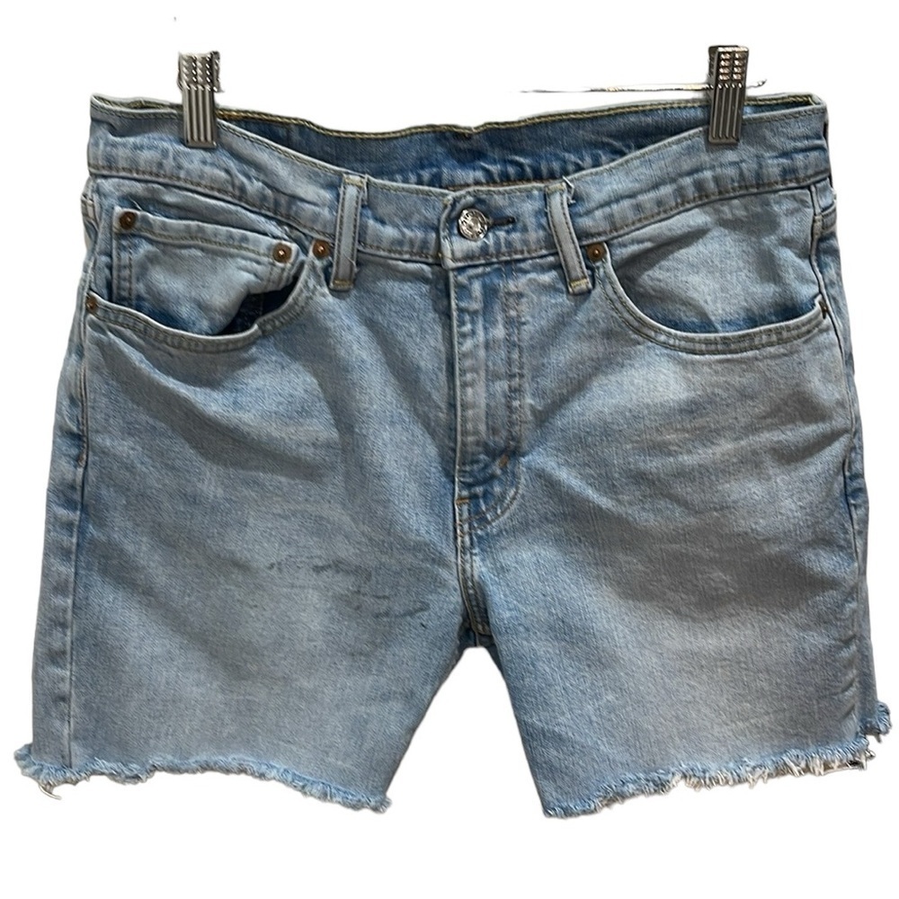 Levi’s Cut Off Distressed Jean Shorts Unisex SZ 33 waist